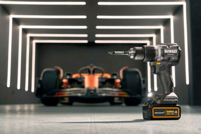 Дриль-шурупокрут ударний McLaren F1 TEAM LIMITED EDITION DeWALT DCD85MM2T