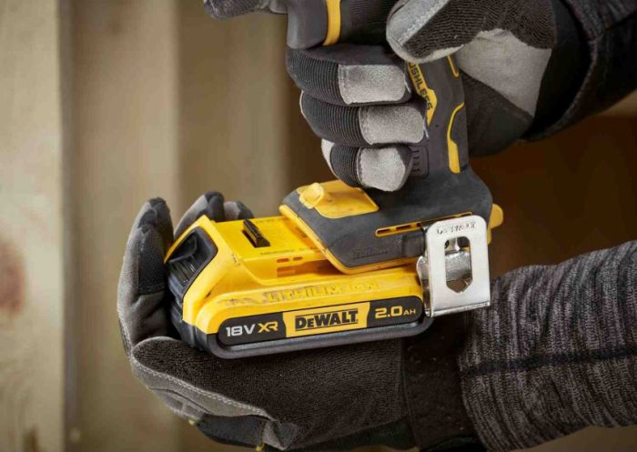 Дриль-шуруповерт акумуляторний безщітковий ударний DeWALT DCD799D2T
