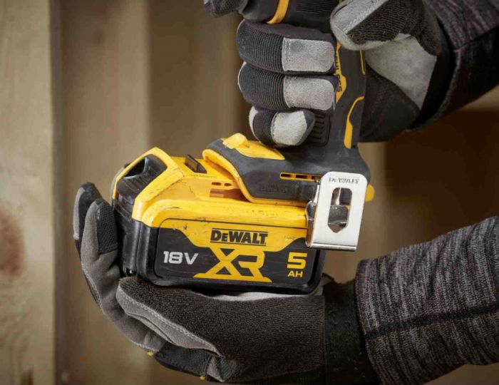 Дриль-шуруповерт акумуляторний безщітковий ударний DeWALT DCD799NT
