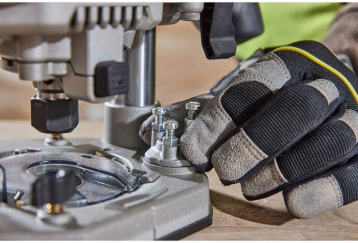 Фрезер акумуляторний безщітковий DeWALT DCW620NT