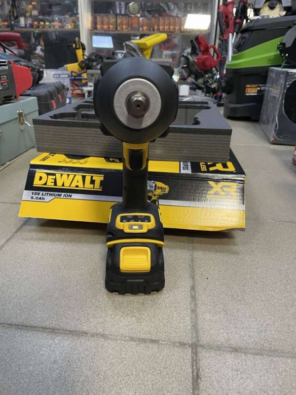Гайковерт ударний акумуляторний безщітковий 1/2", 1396 Нм, DeWALT DCF900P2G