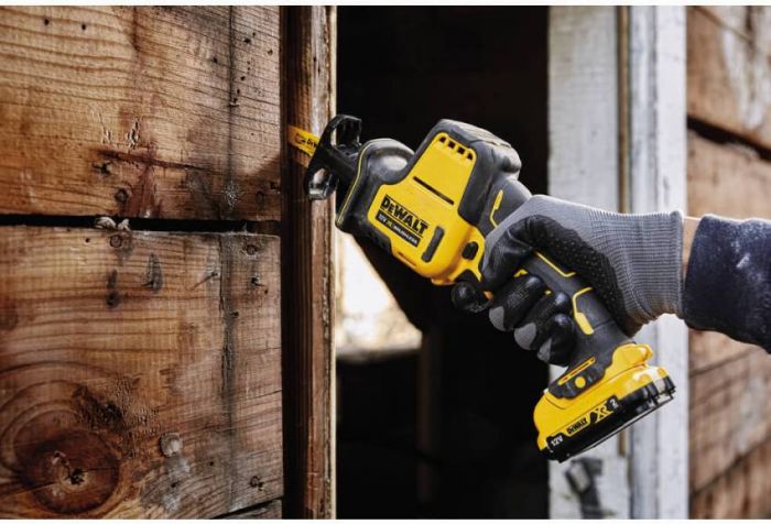 Пила шабельна акумуляторна безщіткова DeWALT DCS312D2