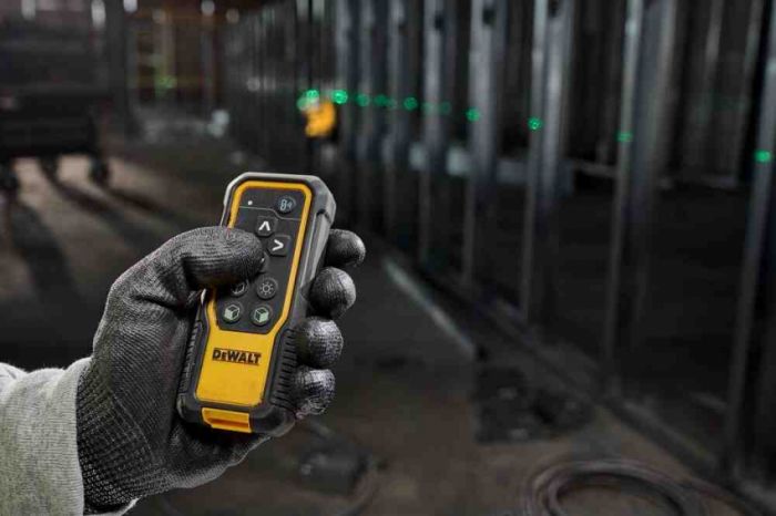 Рівень лазерний лінійний DeWALT DCLE34035D1