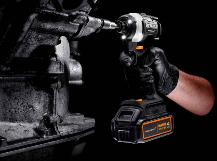 Шурупокрут ударний McLaren F1 TEAM LIMITED EDITION DeWALT DCF85MM2T