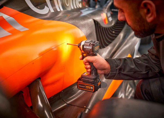 Шурупокрут ударний McLaren F1 TEAM LIMITED EDITION DeWALT DCF85MP2T