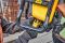 Вібратор-наплічник глибинний акумуляторний POWERSHIFT DeWALT DCPS310N