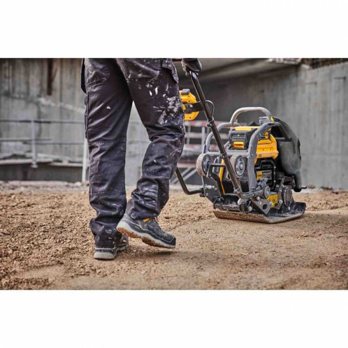 Вібраційна плита прямохідна акумуляторна POWERSHIFT DeWALT DCPS7154N